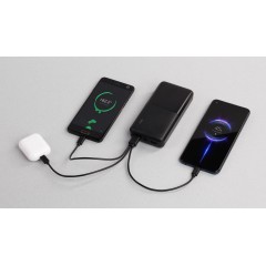 Зарядное устройство Blackstone 20000 mAh с кабелем 3 в 1, черный