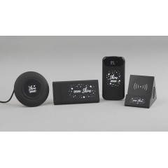 Настольное беспроводное зарядное устройство Light SOFTTOUCH с подсветкой логотипа, черный