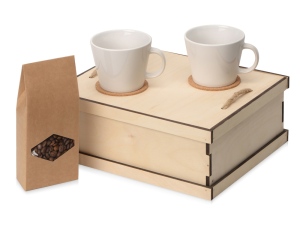 Подарочный набор с кофе, чашками в деревянной коробке 